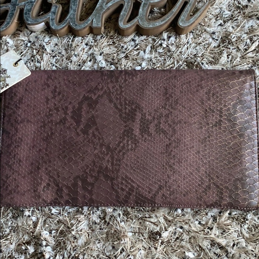 New Urban expressions vegan envelope clutch - Picture 5 of 8